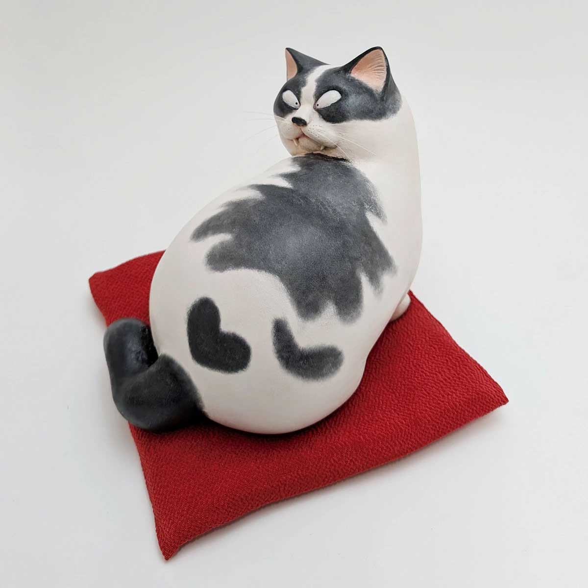 和雑貨 四季彩堂 オンラインショップ / 蔵馬工房 なにか！ 猫創作人形