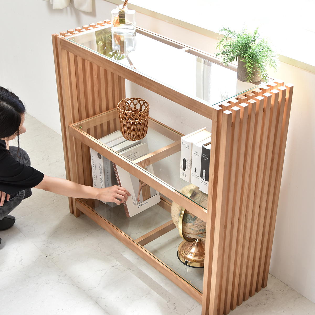 FOREST フォレスト ガラスラック 無垢材 縦格子 FOR-900を激安で販売