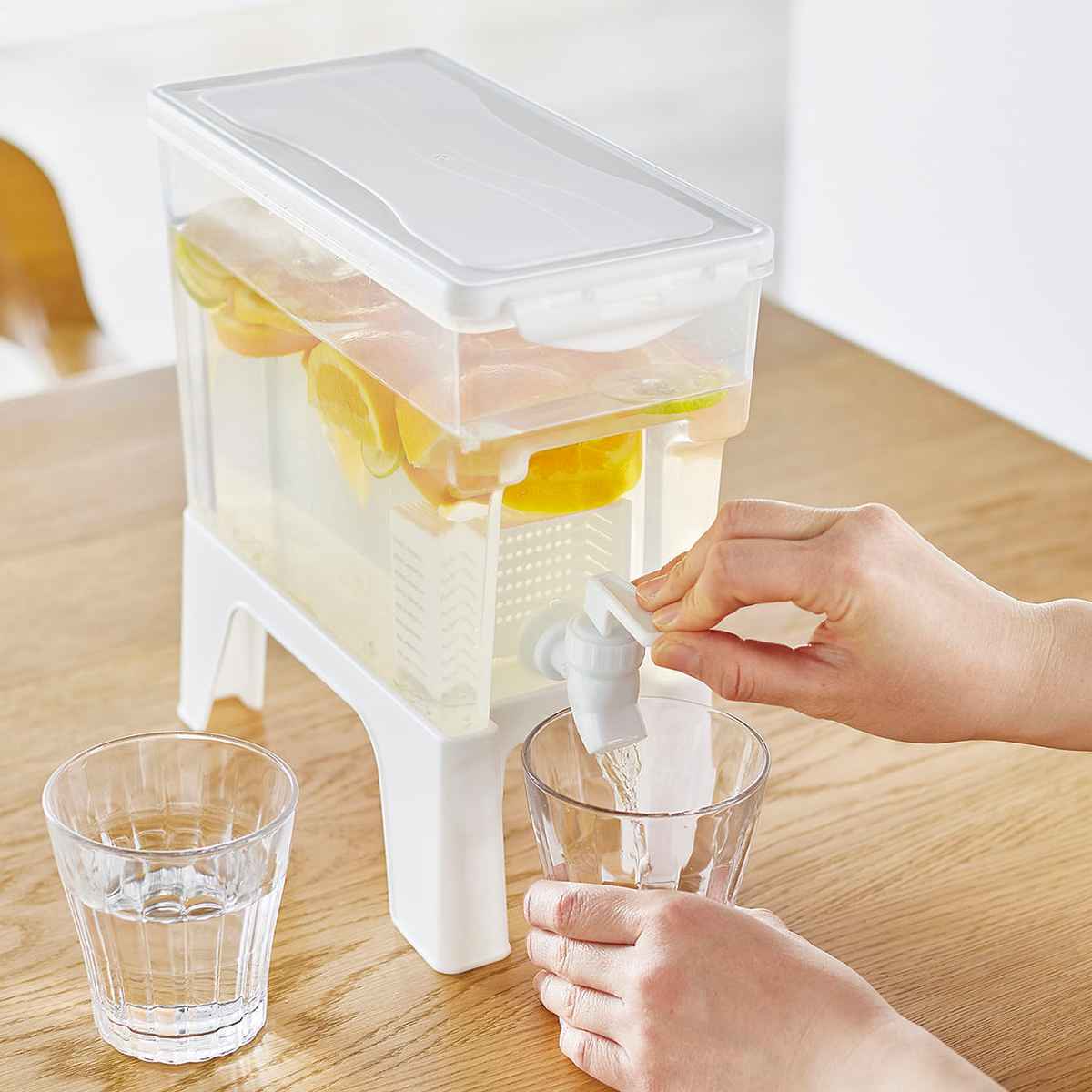 ドリンクサーバー スタンド付き 3L ソソギーナ プラスチック （ 冷蔵庫