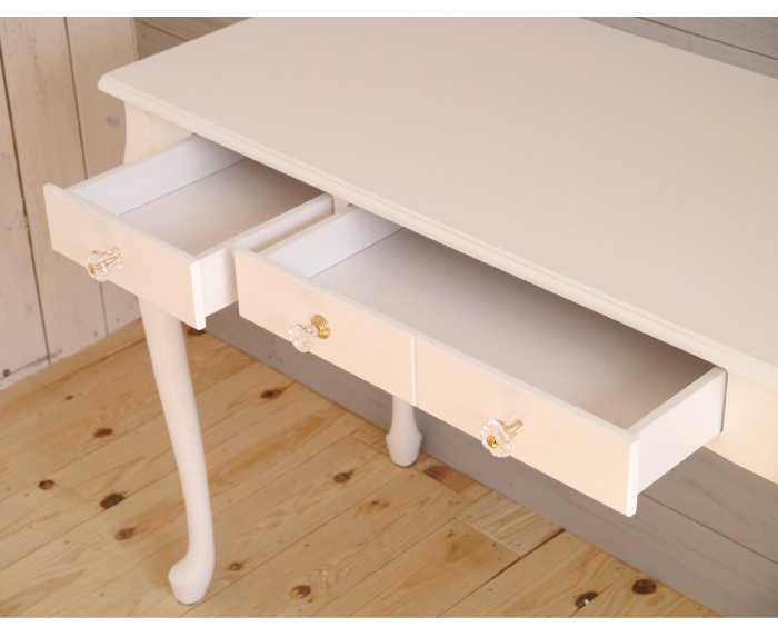 desk-ai-03.jpg