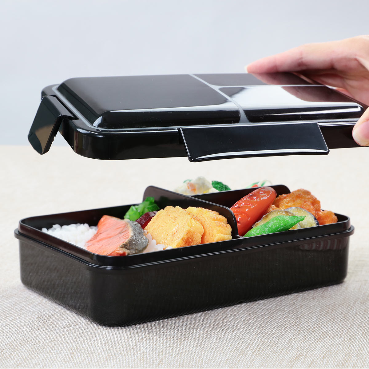 スケーター お弁当箱 1段 抗菌 850ml パッキン一体型 4点ロック レトロ