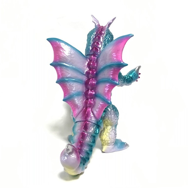 ドリームロケット最新作「宇虫怪獣 グモーズ」と「合成怪獣 キュマラス