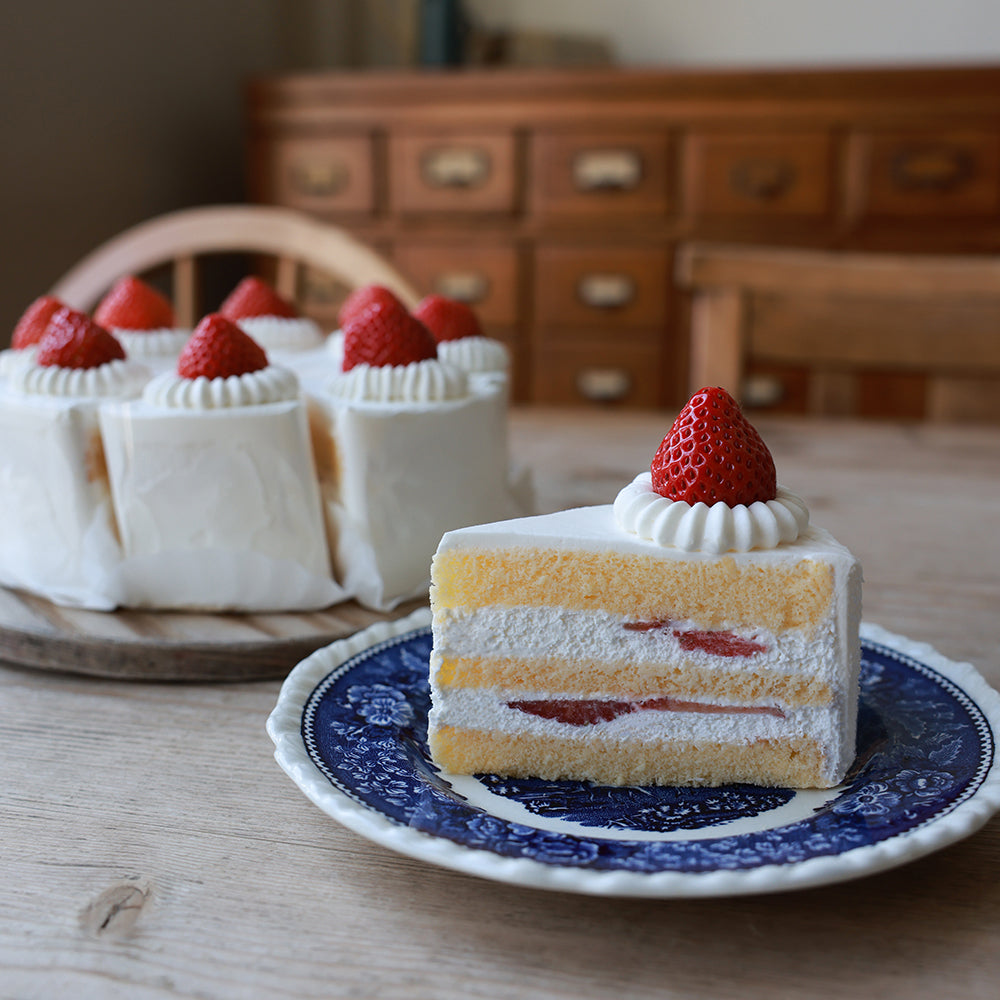 いちごのショートケーキ ～1カット～ | 北九州スイーツヴィレッジ