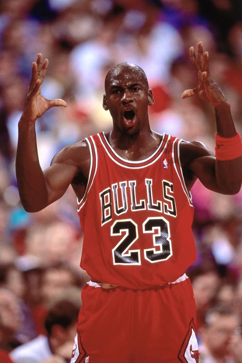 神様の足元を支えた魔法のシューズ！AIR JORDANクロニクル