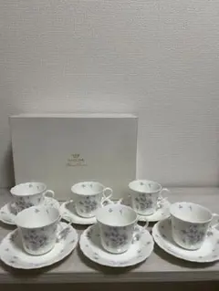 NARUMI ボーンチャイナ スミレ カップ&ソーサー 5客セット - メルカリ