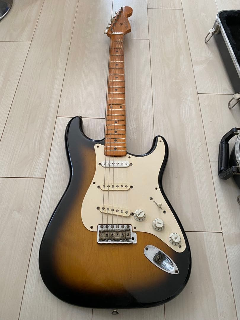 ギター FENDER AMERICAN VINTAGE STRATOCASTER 2006 Fender 60th Anniversary American Deluxe Stratocaster Sunburst