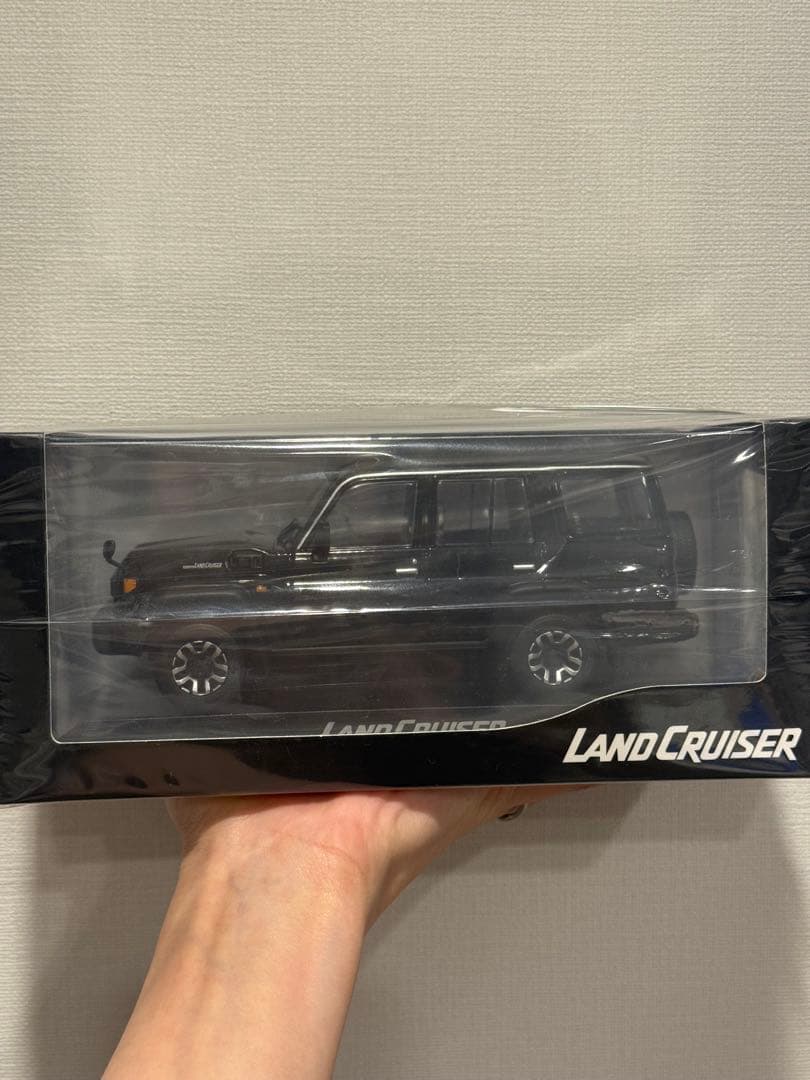 トヨタランドクルーザー70ミニカー　1/13〜16限定値引10000→9000 トヨタ ランドクルーザー 70 アラブ仕様 Diecasttalk特注品 (ミニカー