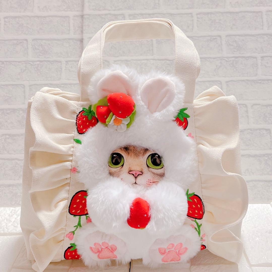 コヤンイサムチョン うさぎ サンダーちゃん のいちご刺繍 フリルトートバッグ コヤンイサムチョン リトルサンダー サイドポケット付きトートバッグ