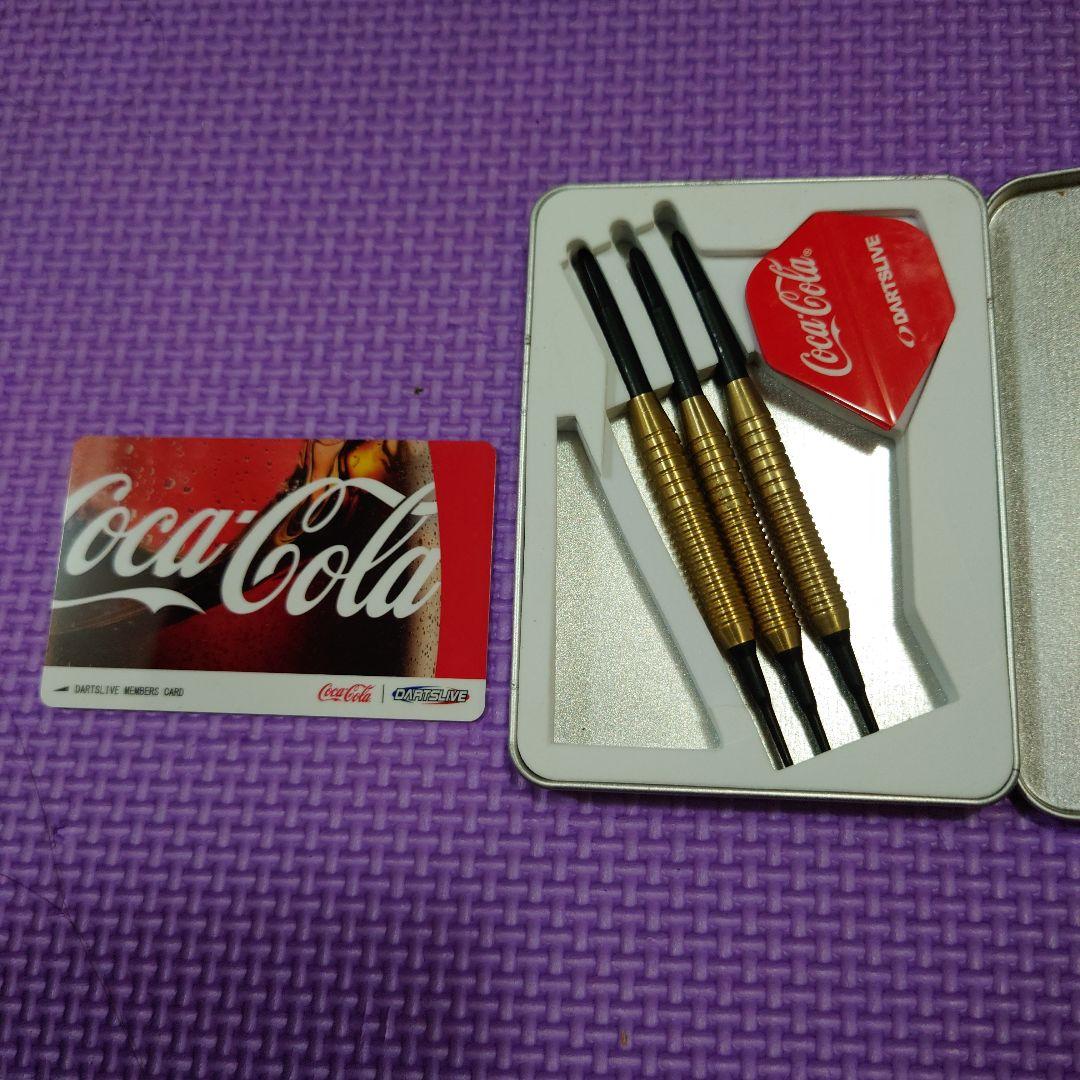 Coca-Cola DARTSLIVEダーツ3本セット DARTSLIVE サウンドミニチュアコレクション｜ガシャポンオフィシャルサイト