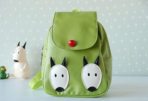 お出かけの時は、自分で荷物を持ちたいの！」背負って可愛いリュック