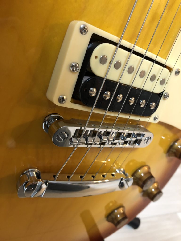 ギター初心者におすすめ！BUSKER'S(バスカーズ)のレスポールBLS300の